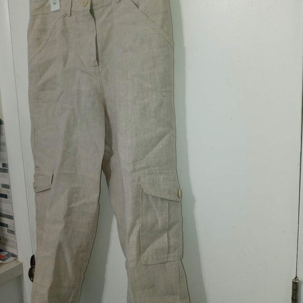 Chicos 0.5(Small) 100% Linen oatmeal Cropped Baggy Bermuda pants.w pockets